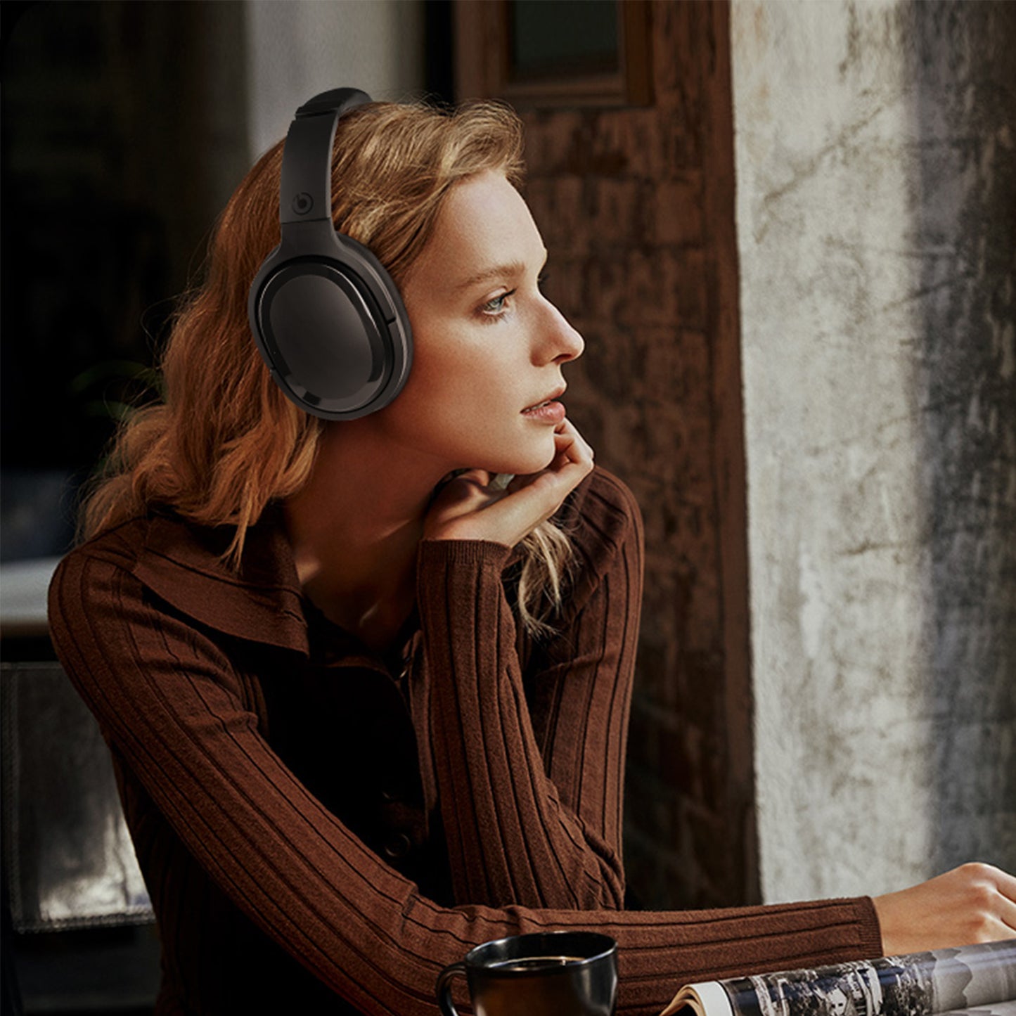 Hybrid Active Noise Cancelling Headphones Wireless Over Ear Bluetooth Deep Bass